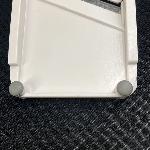 Pampered Chef Simple Mandolin Vegetable, Fruit, & Cheese Slicer - Picture 8 of 8